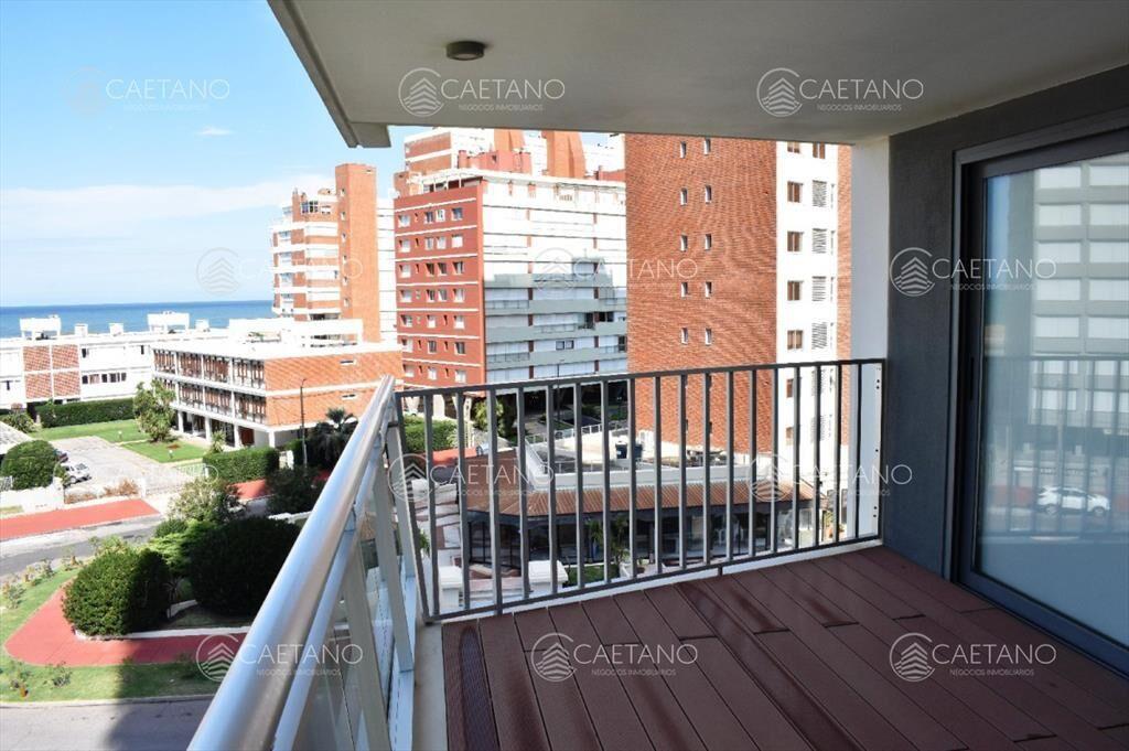 Apartamento amplio y luminoso Mansa, Punta del 2