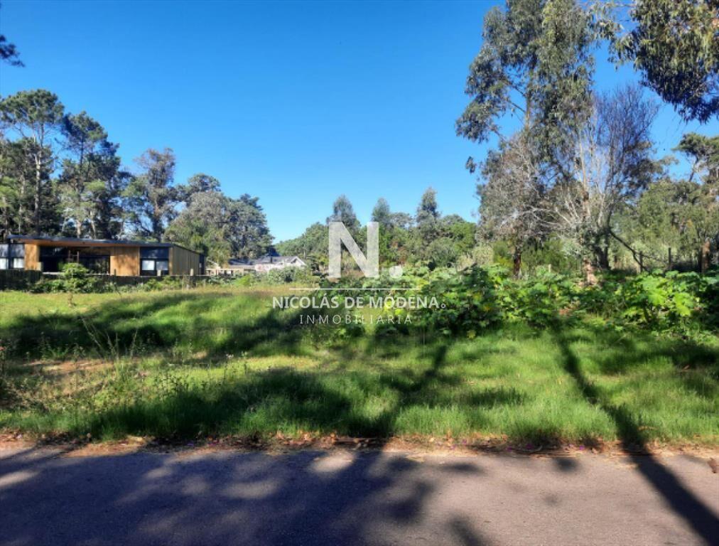 Vende terreno en Golf, Punta del Este.