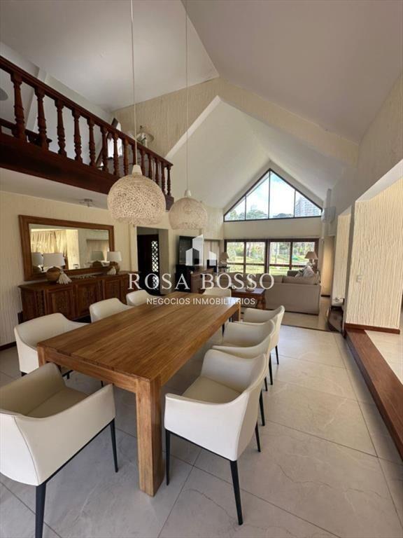 casa en excelente lugar
