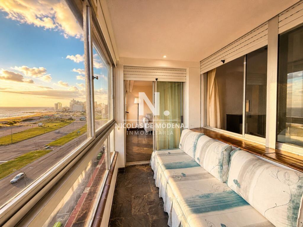 Apartamento de 1 dormitorio en venta, con garage