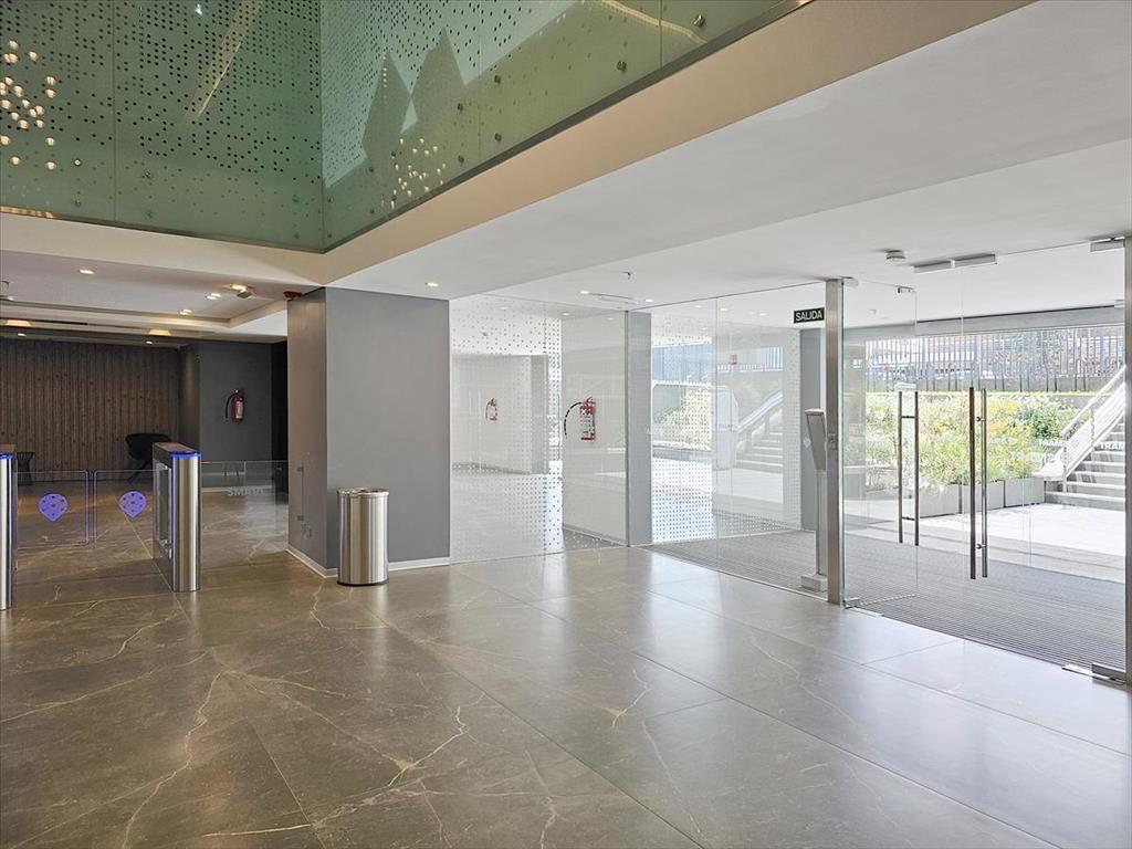ALQUILER y VENTA - OFICINAS DE CATEOGRIA - CARRASCO