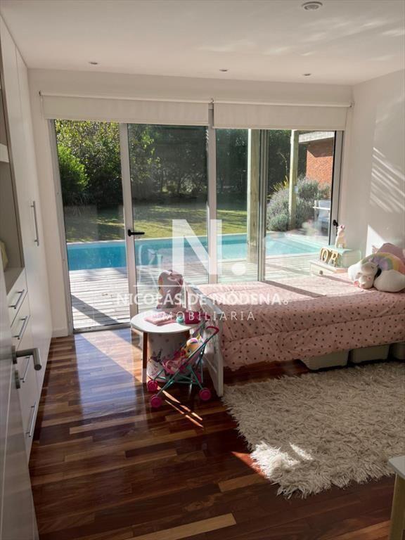 Casa en venta de 3 dormitorios en Punta del Este.