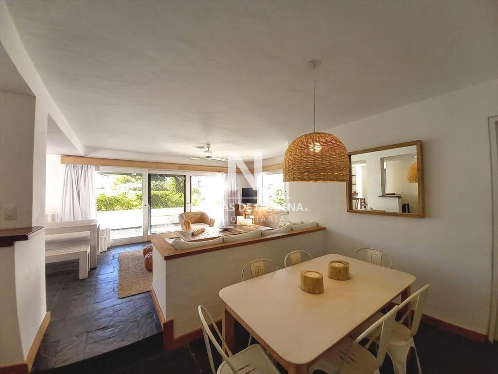 Vende apratamento 2 dormitorios con vista al mar