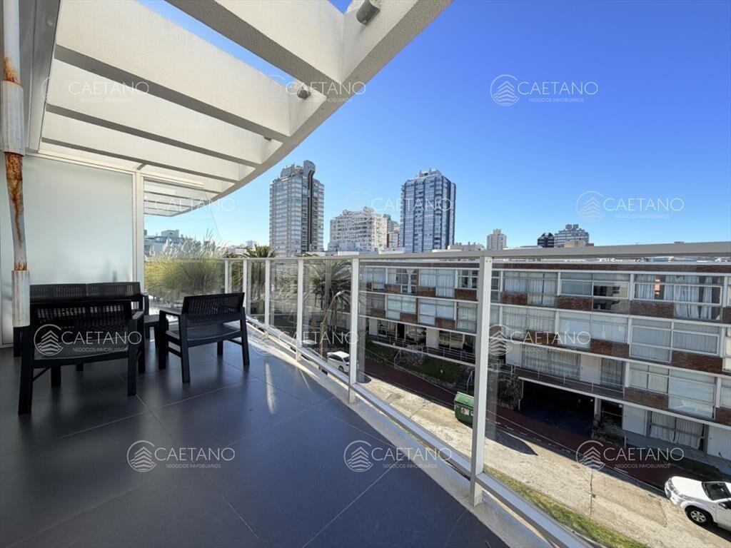 VENTA PENTHOUSE EN PENINSULA CON VISTA AL MAR