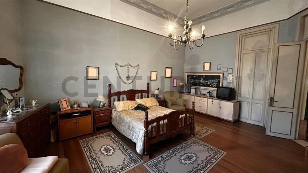 Casa/Pocitos/A Pasos de Rivera/6 Dorm/3 Baños/3 Cocinas/C...