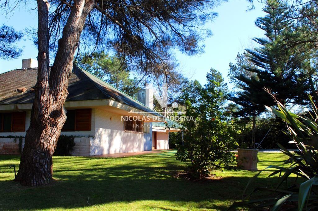 En venta chalet de 3 dormitorios en Brava, Punta