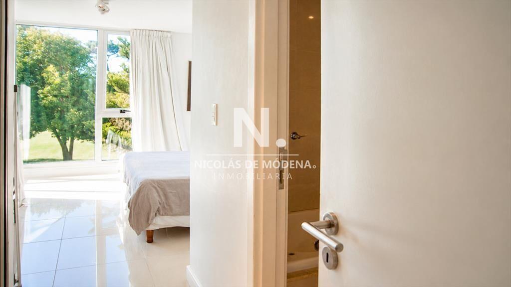Departamento en venta en torre de categoría