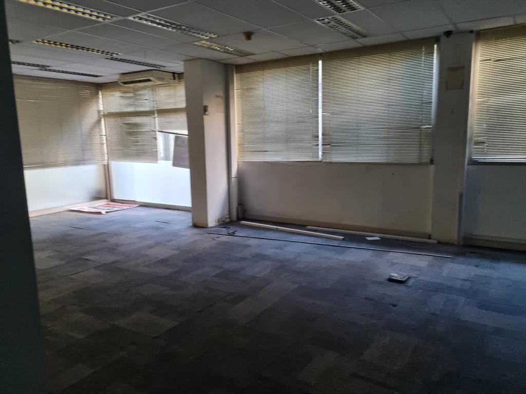 Oficina - Misiones y Cerrito, 357 m2 , planta entrepiso