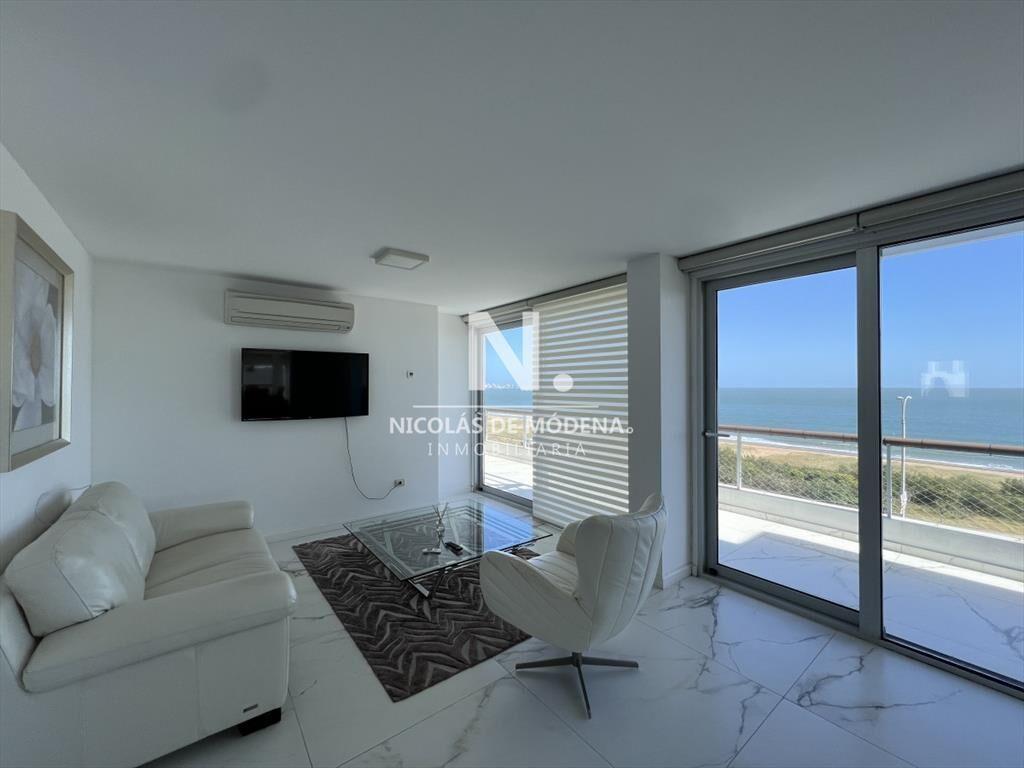 Hermoso Penthouse, venta 4 dormitorios.