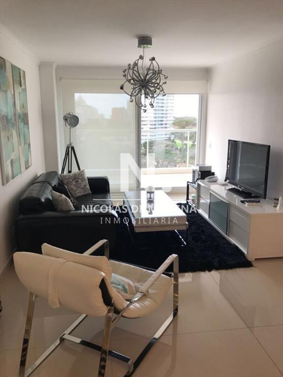 Amplio departamento en venta, Punta del Este.
