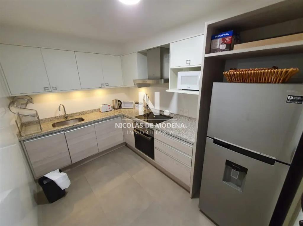 Apartamento en Venta de 2 dormitorios en Av. ,
