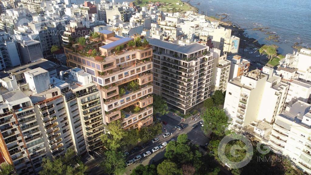 Apartamento 3 dormitorios con terraza en Villa Biarritz