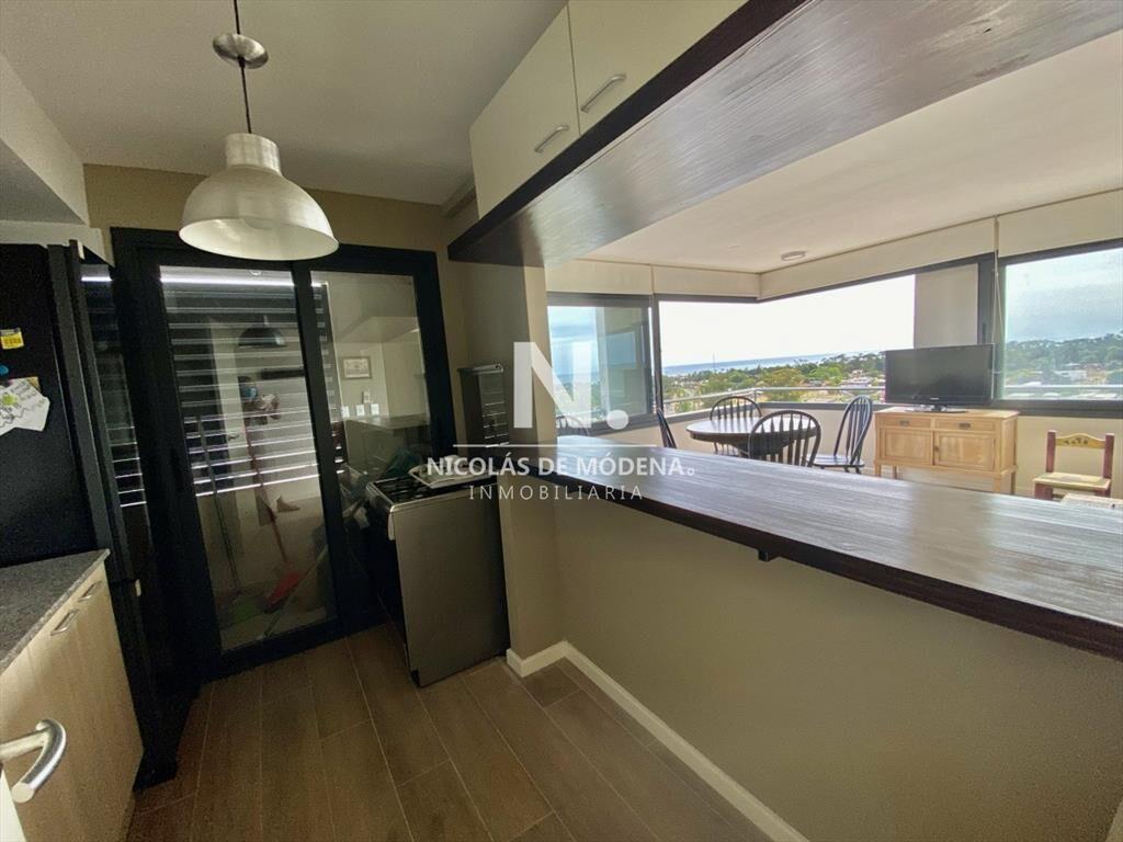 Vende apartamento PentHouse de 3 dormitorios en