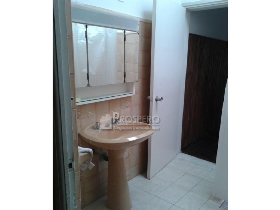 72/P venta Casa 2 dorm C/Renta garaje Union
