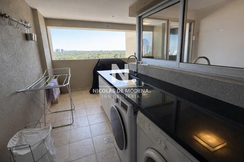 Venta de Apartamento 3 dormitorios en Playa Brava, Punta de