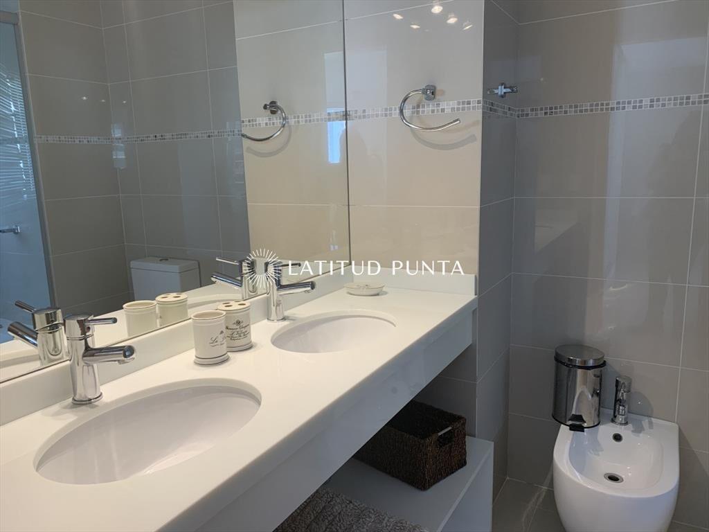 Apartamento en Mansa, 3 dormitorios más