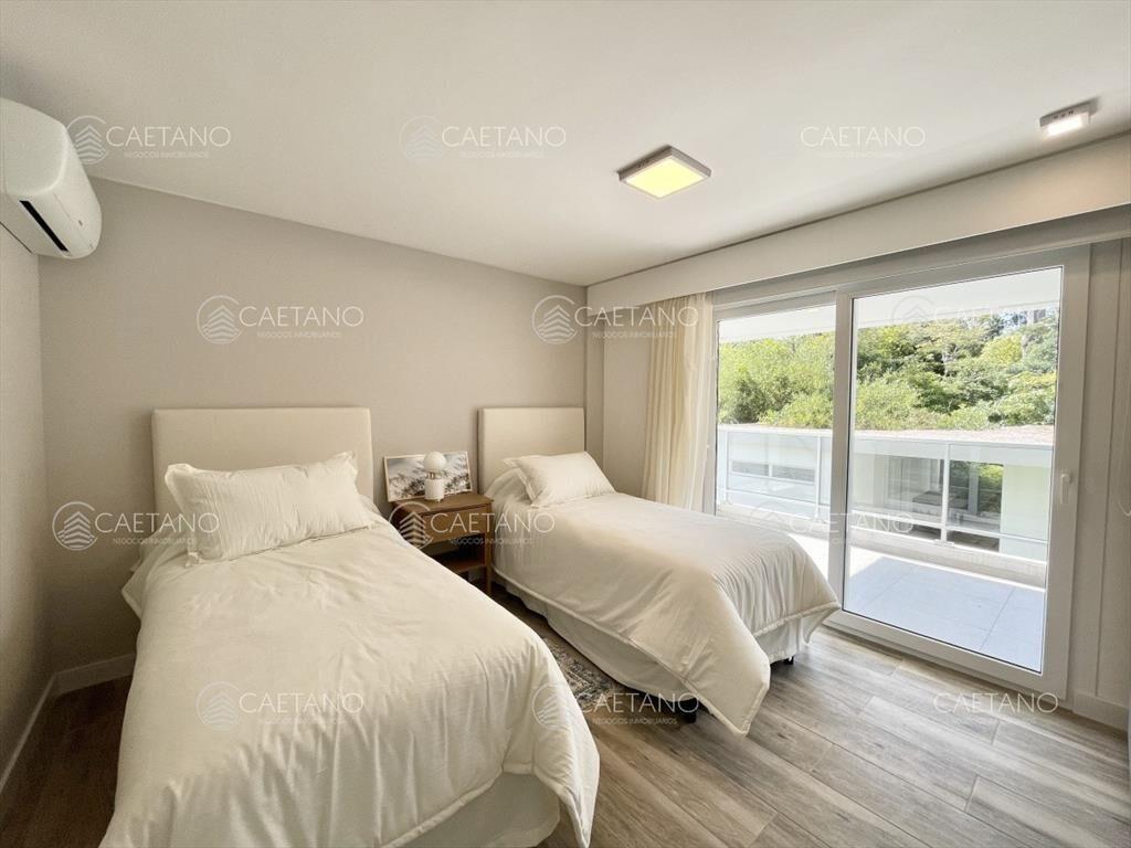 VENTA APARTAMENTO 3 DORMITORIOS. PLAYA BRAVA, DEL