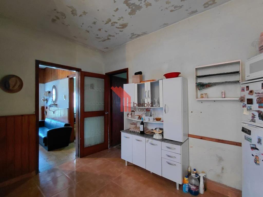 Venta casa con apartamento al fondo y local al frente, Conc