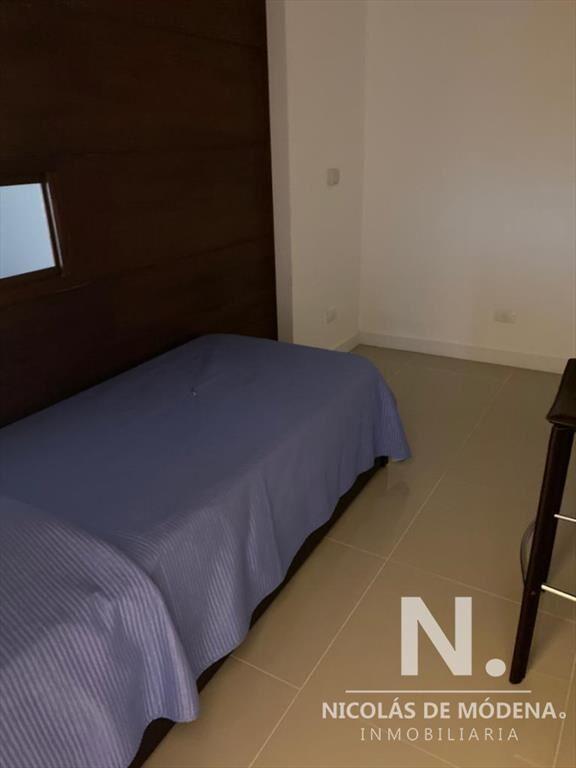 DEPARTAMENTO A PASOS DEL MAR!
