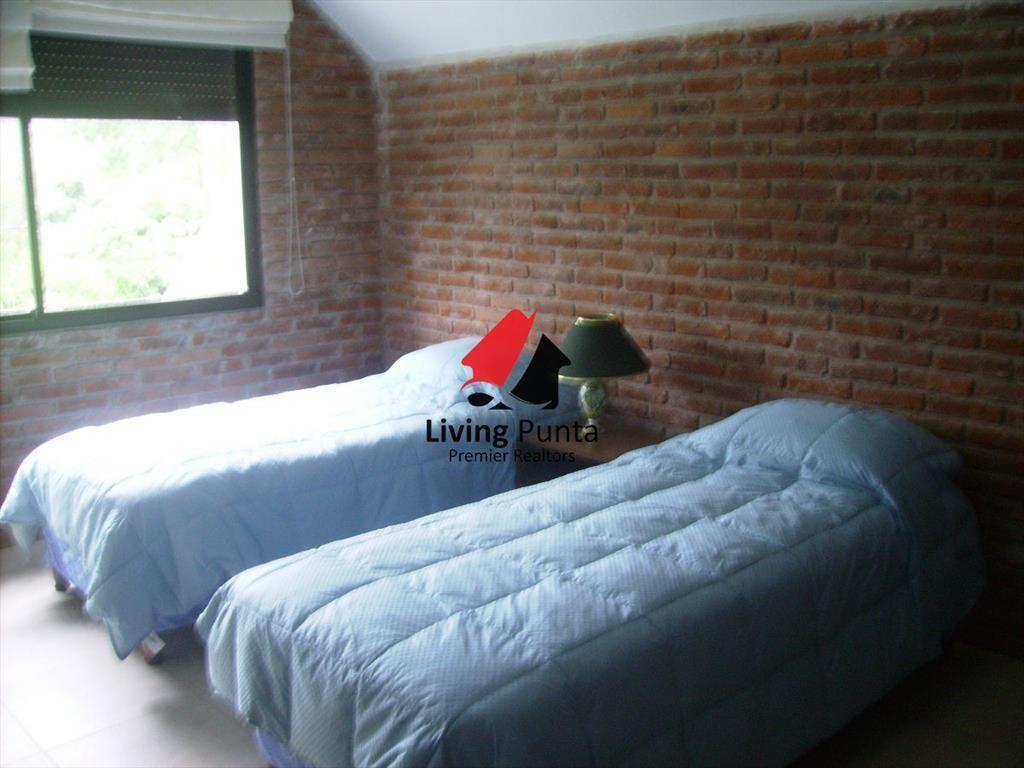 Casa en Mansa, 4 dormitorios *