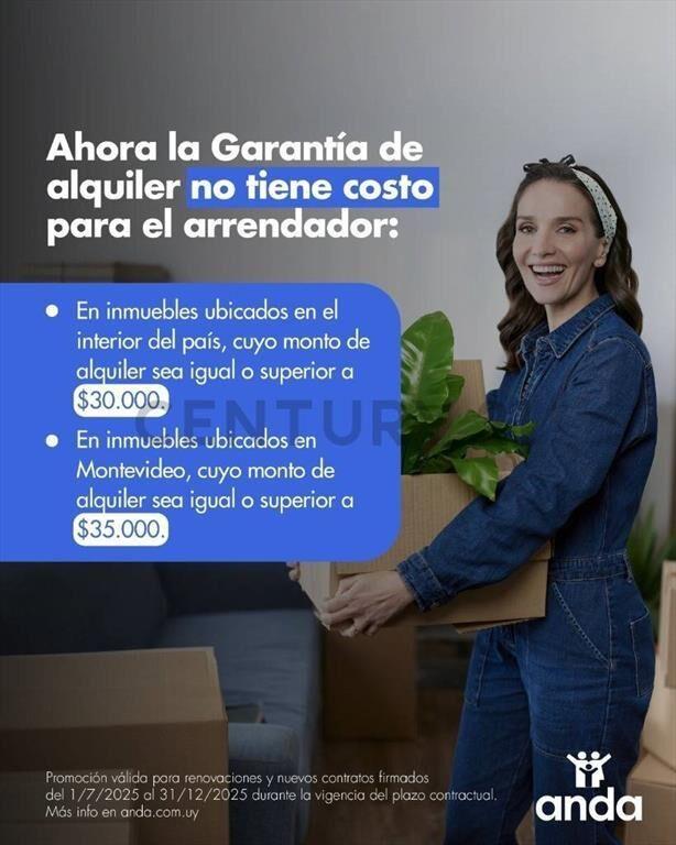 OFICINA ,VISTA  Centro, amueblada, con baño,Kitchenette