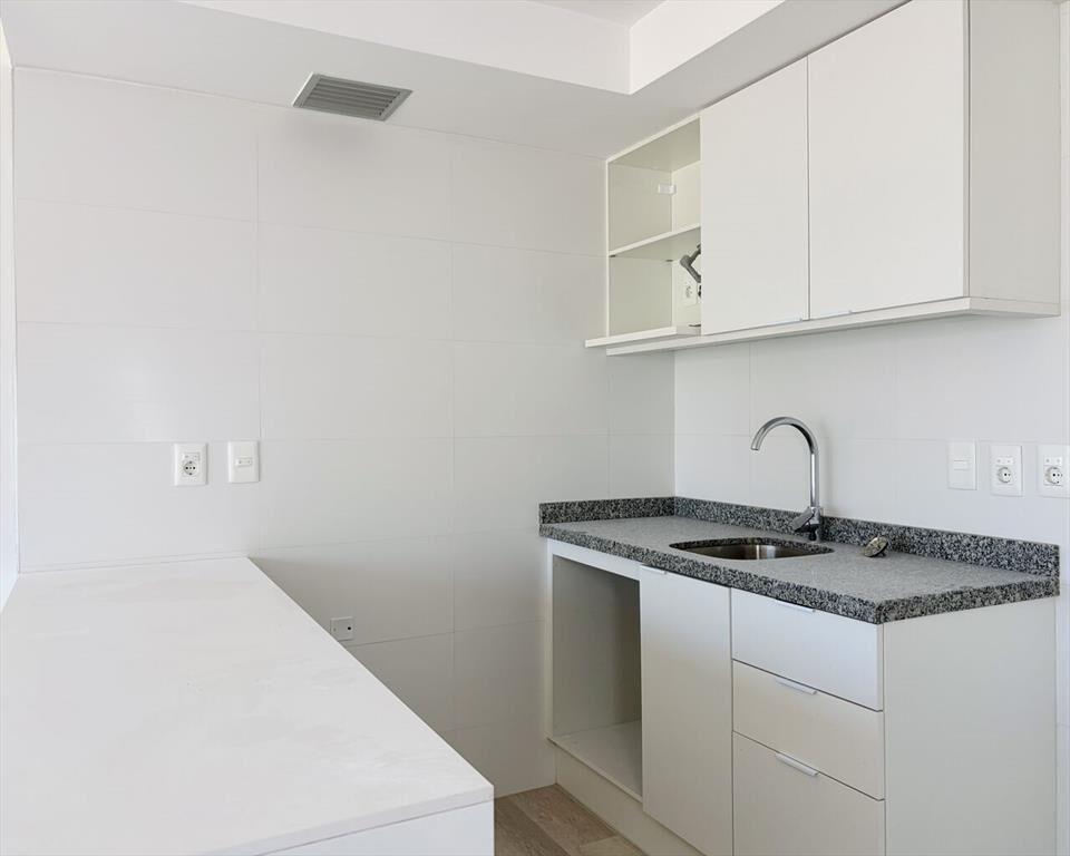 Venta apartamento 1 dormitorio al frente en Cordon. a estre
