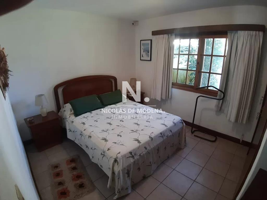 OPORTUNIDAD. VENDE CASA EN PLAYA MANSA, PUNTA DEL