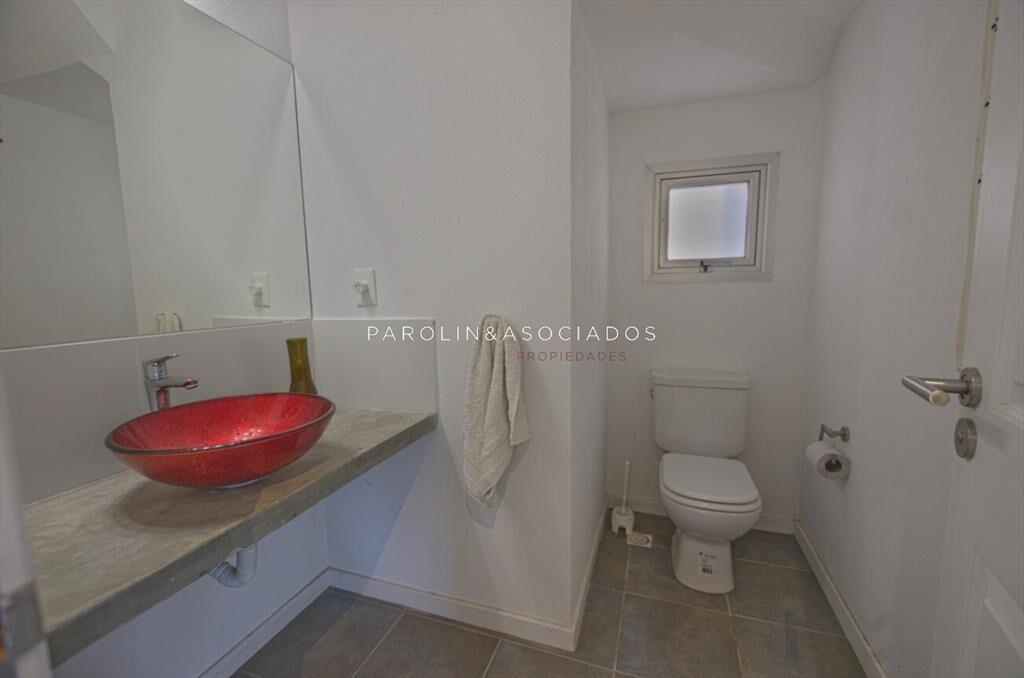 Casa en venta de 3 dormitorios en Montoya, Punta del Este.