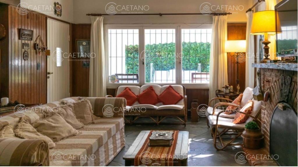 Casa a metros de Playa Mansa !
