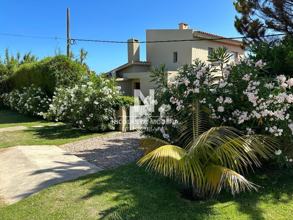 Vende casa en El Chorro- Manantiales, de 4