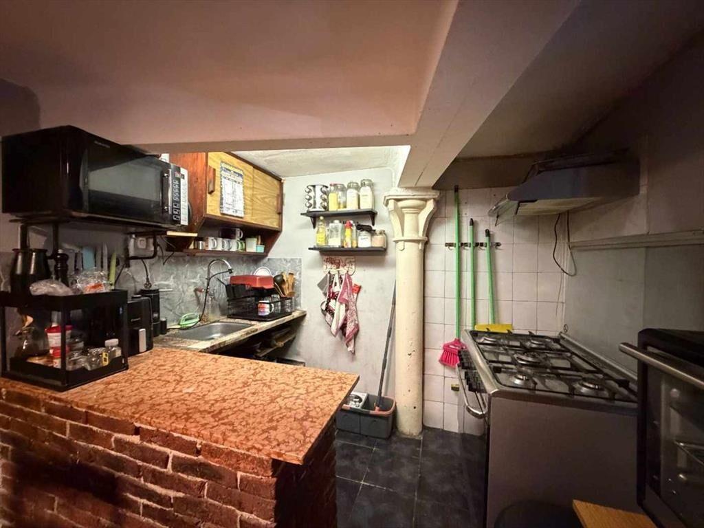 Vendo casa 6 dormitorios 2 baños inversión Reducto