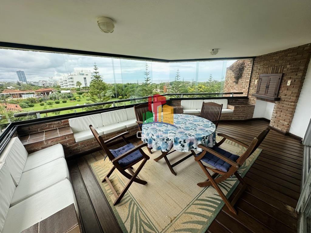 Apartamento en Alquiler, primera linea de playa