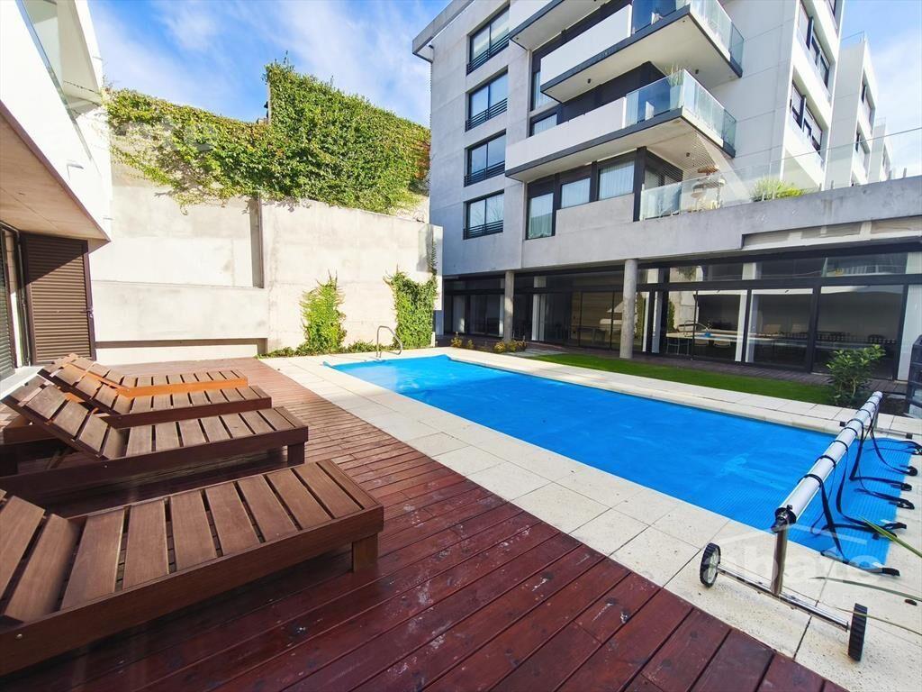 Alquiler de OFICINA con Terraza y Parrillero de uso exclusi