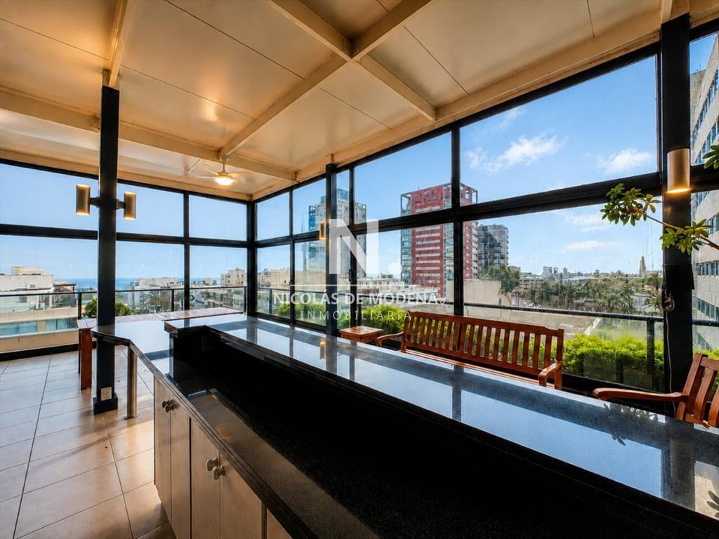 Departamento en Portofino con 2 garajes y hermosa vista al