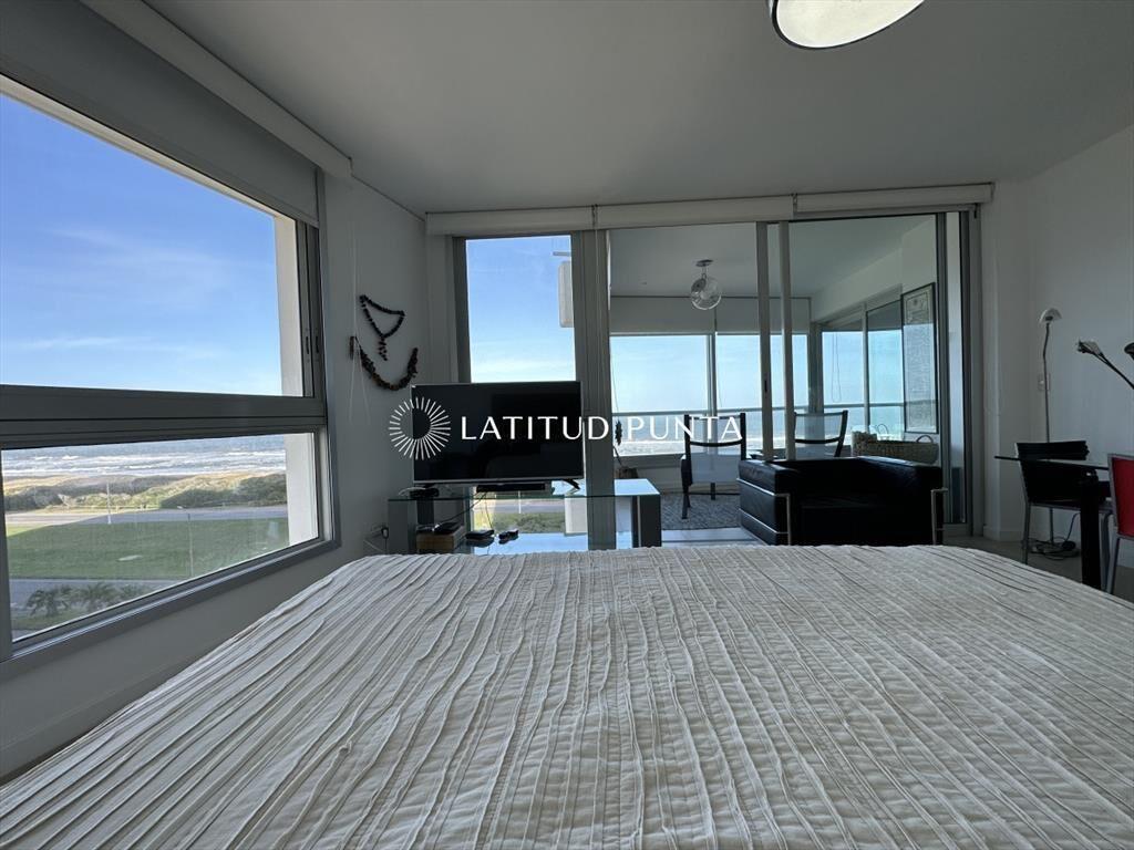 Apartamento en Le Parc, 3 suites más dependencia