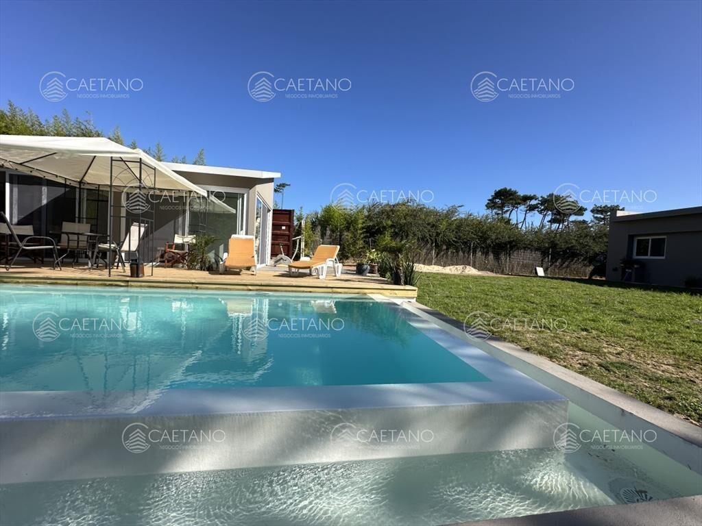 Venta casa en zona Chihuahua, Punta Ballena