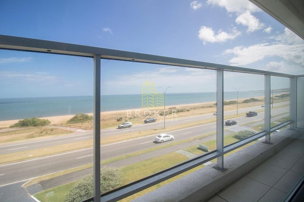 Venta o alquiler de Penthouse en primera linea en