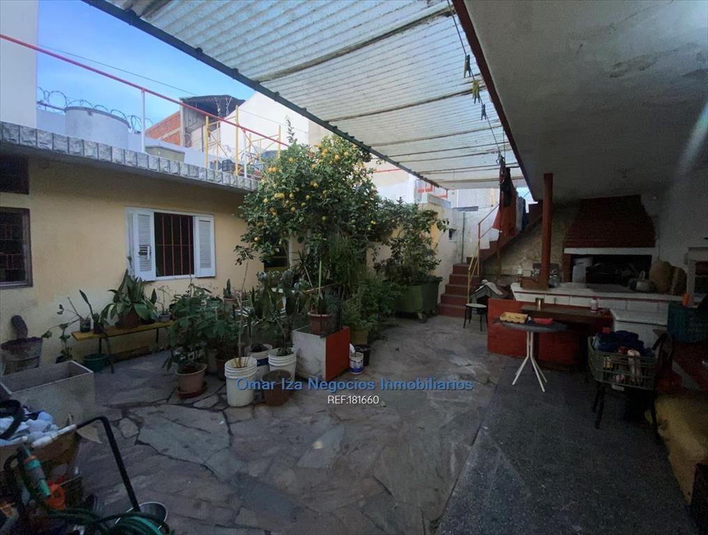 Venta casa prox Mercado Modelo 3 dormitorios con apto
