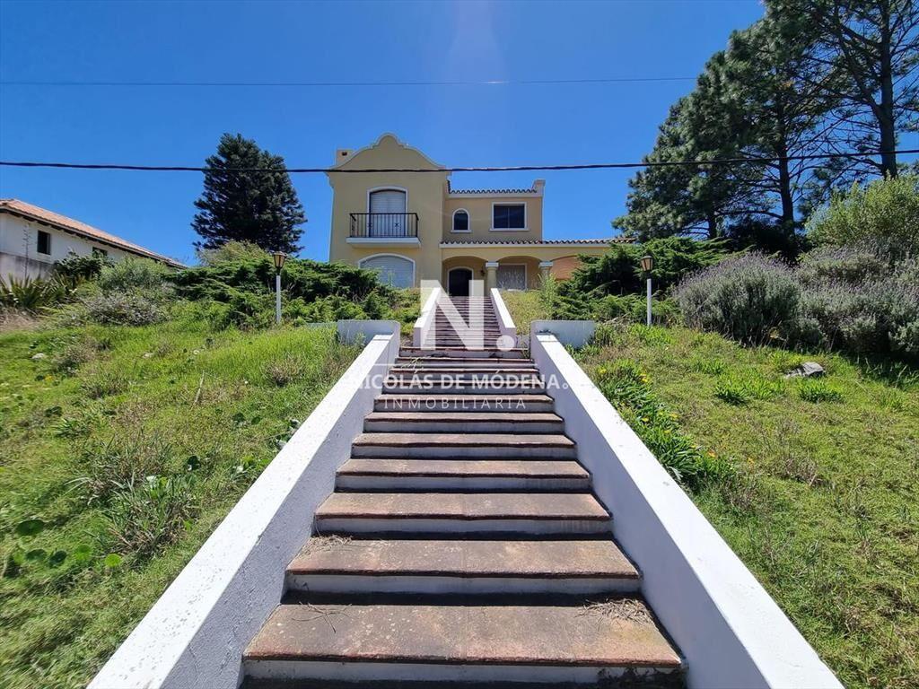 OPORTUNIDAD. VENDE CASA EN LA BARRA