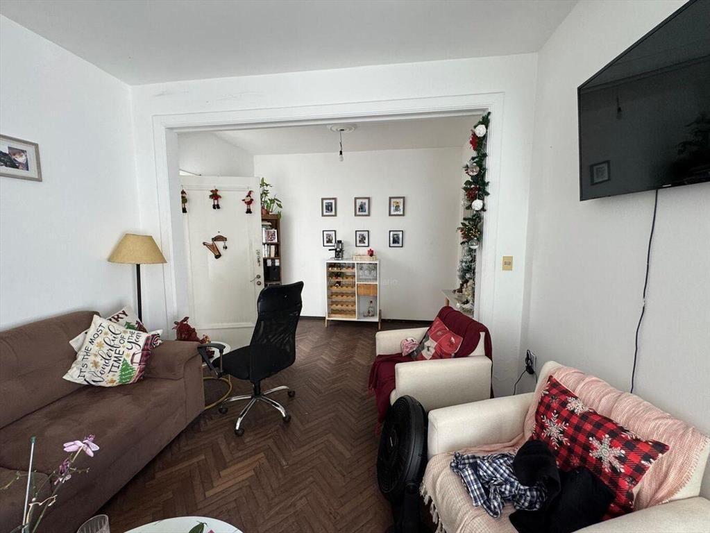OPORTUNIDAD PARA INVERSORES - VENTA APTO ZONA TRES CRUCES