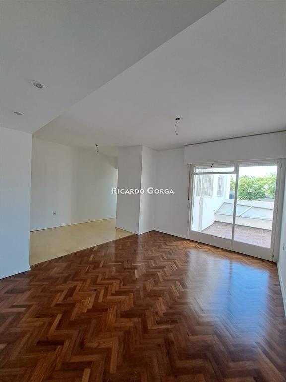 Casa de altos en venta de 2 dormitorios 2 baños y cocher...