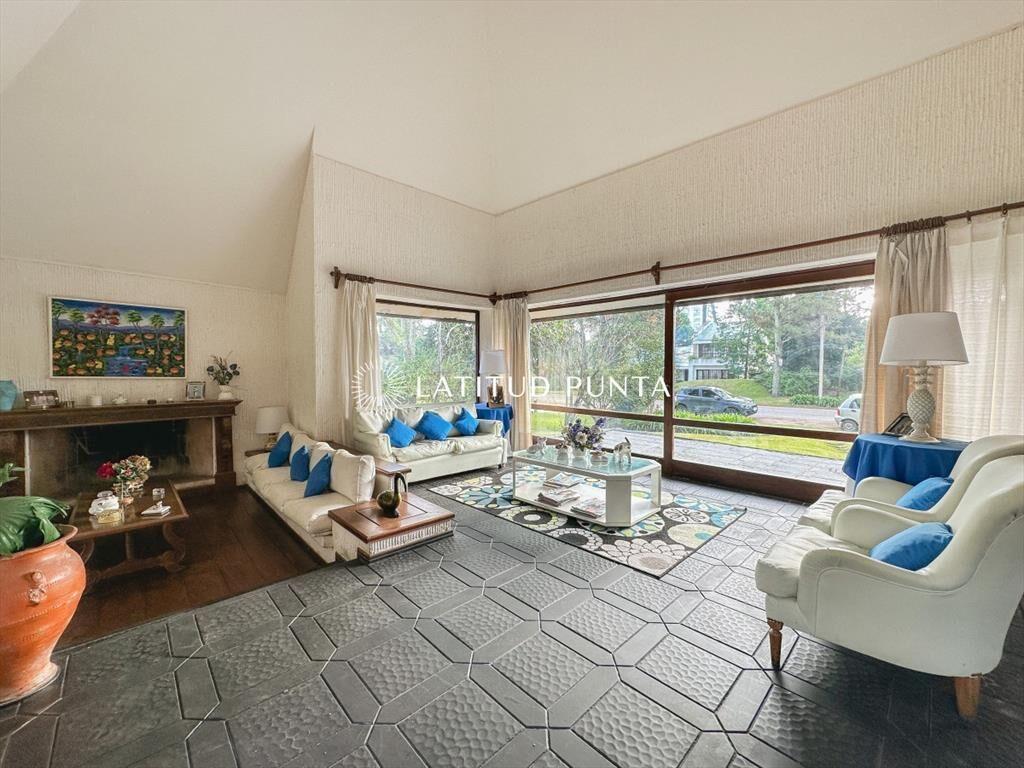 Hermosa casa en Lugano, 4 dormitorios más