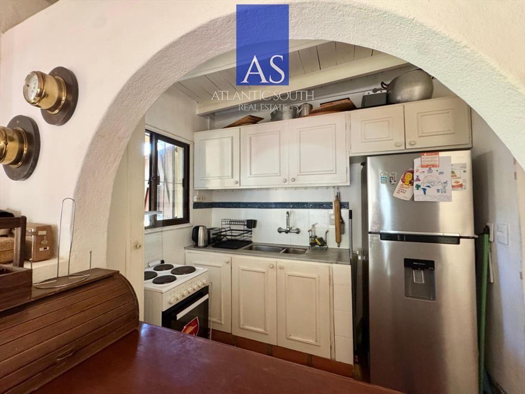 Casa de 3 dormitorios con parrillero, dependencia