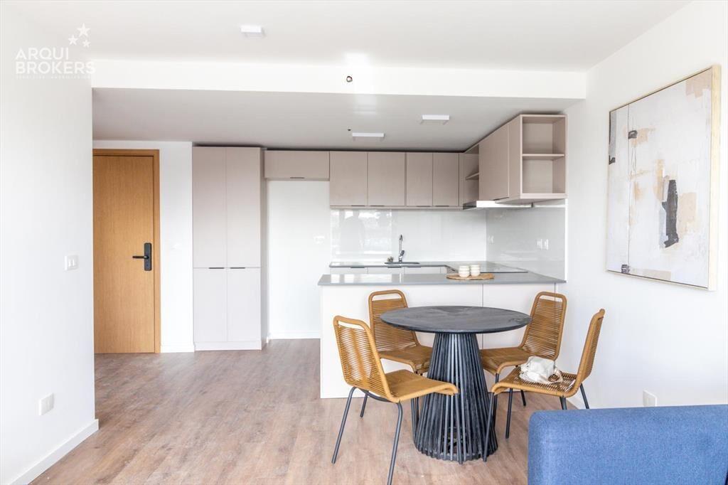 Apartamento de dos dormitorios en venta en Buceo - 904