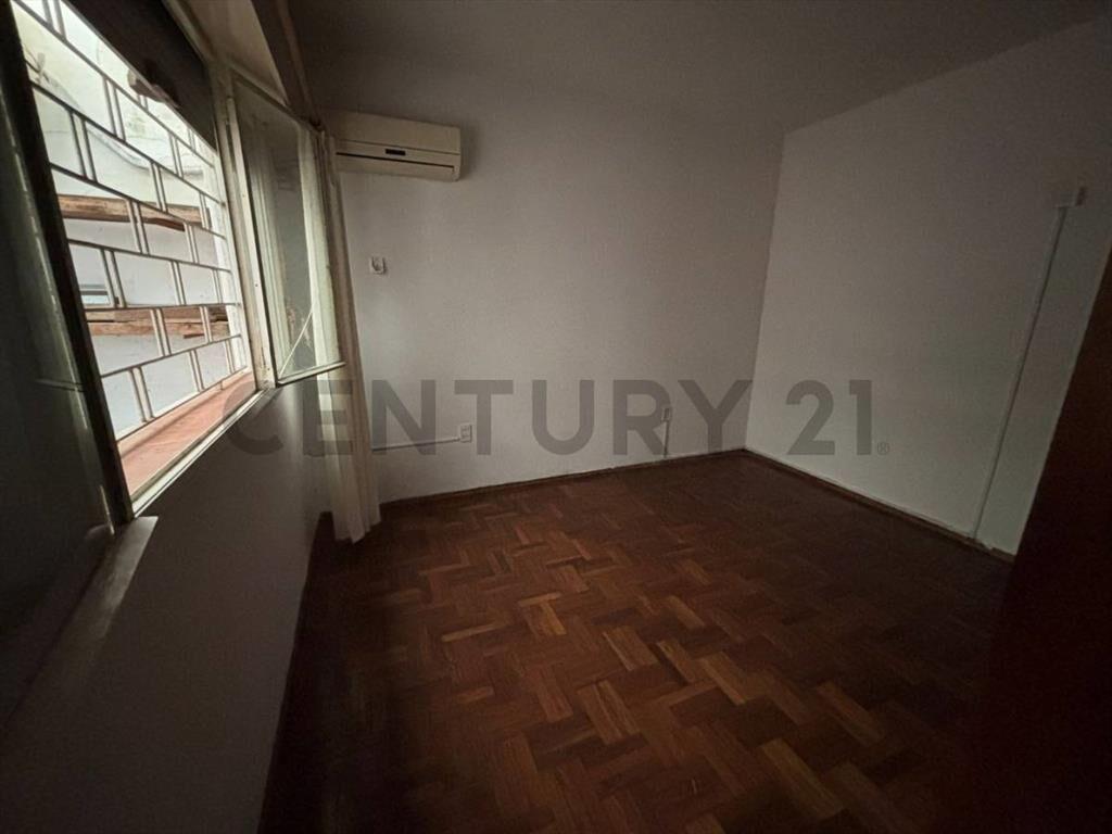 Venta Casa 3 Dormitorios + Apto Barrio Ituzaingó USD.149....