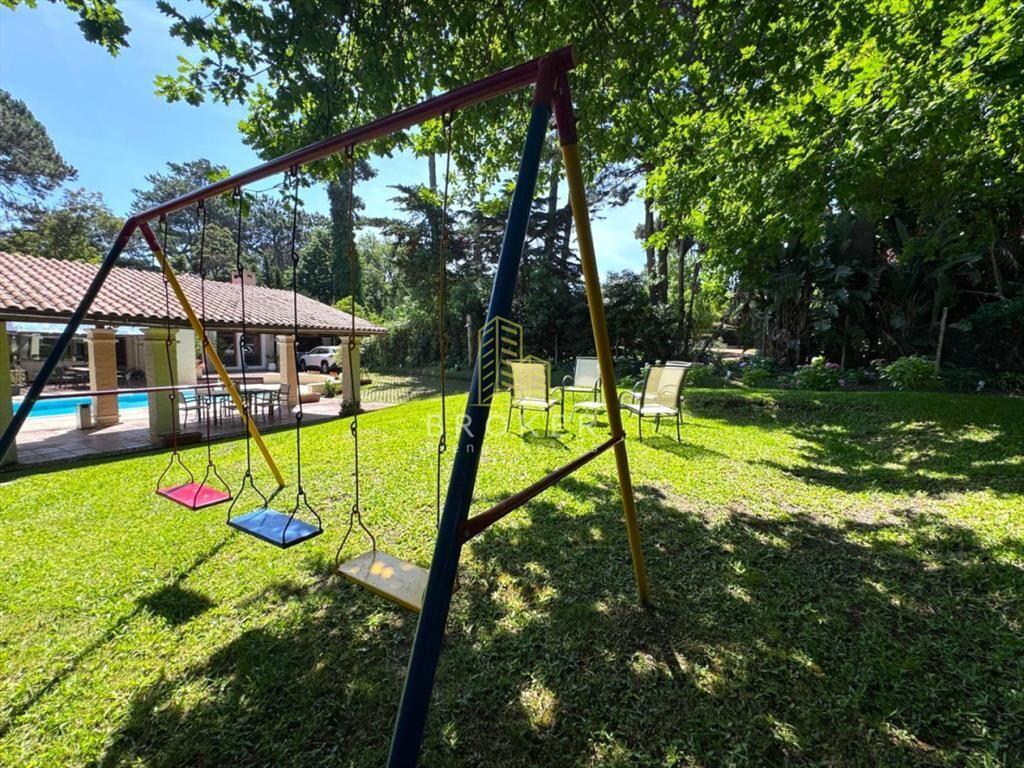 Venta de amplia casa en san rafael con pileta de