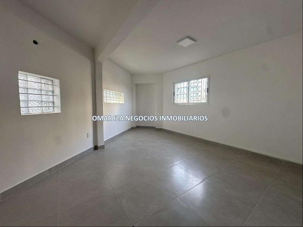 Alquiler casa sobre Rambla en Buceo, ideal empresa o uso co