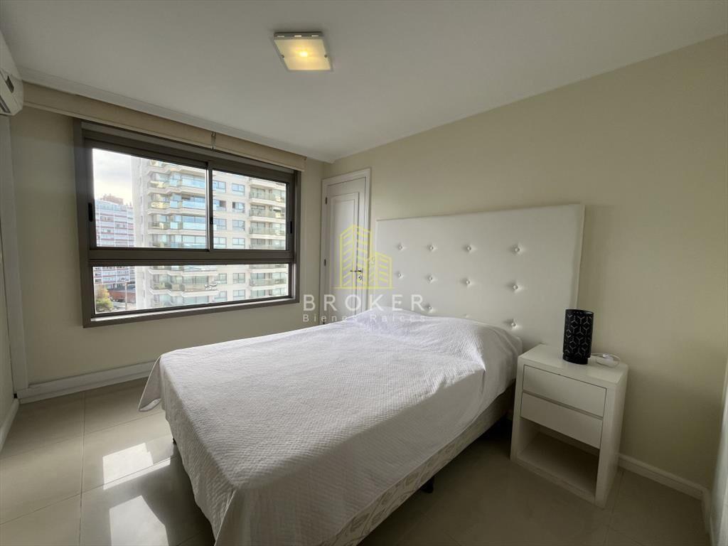 Apartamento de 3 Dormitorios Vista al Mar en del