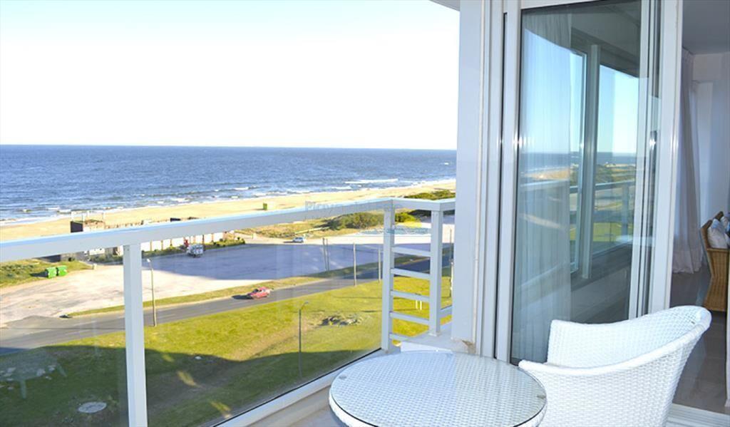 Apartamento de 2 Dormitorios en Torre Le Parc , ,