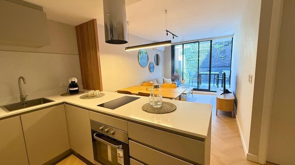 Venta Apartamento Buceo 2 dormitorios 2 baños garaje a estr